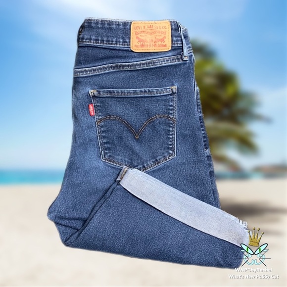 Levi’s Mid Length Cuffed Jean Shorts, Size 30 - Picture 3 of 8